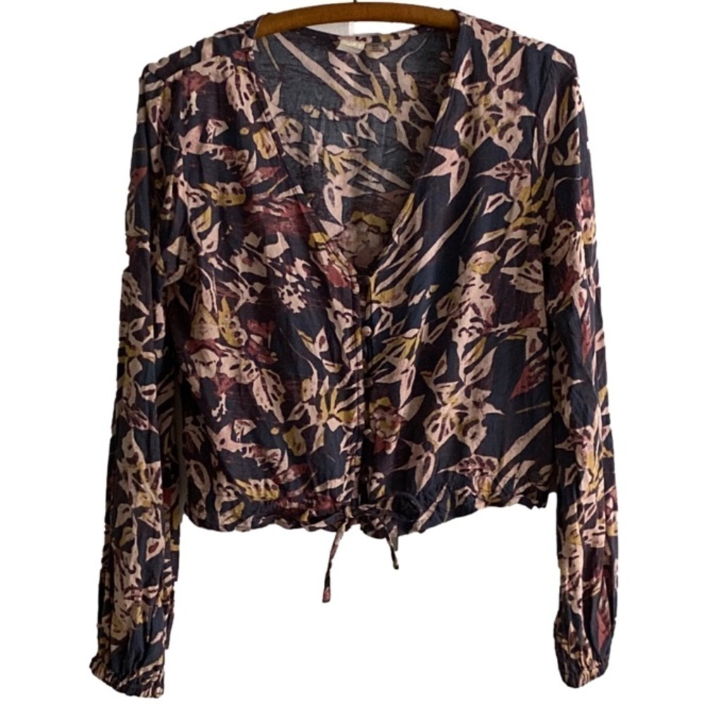 ROXY Top Cropped V-neck Long sleeve Tie at Waist, Elastic Cuffs Multi Color Sz 8